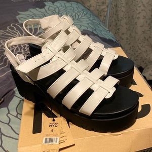 Madden nyc Platform white sandals